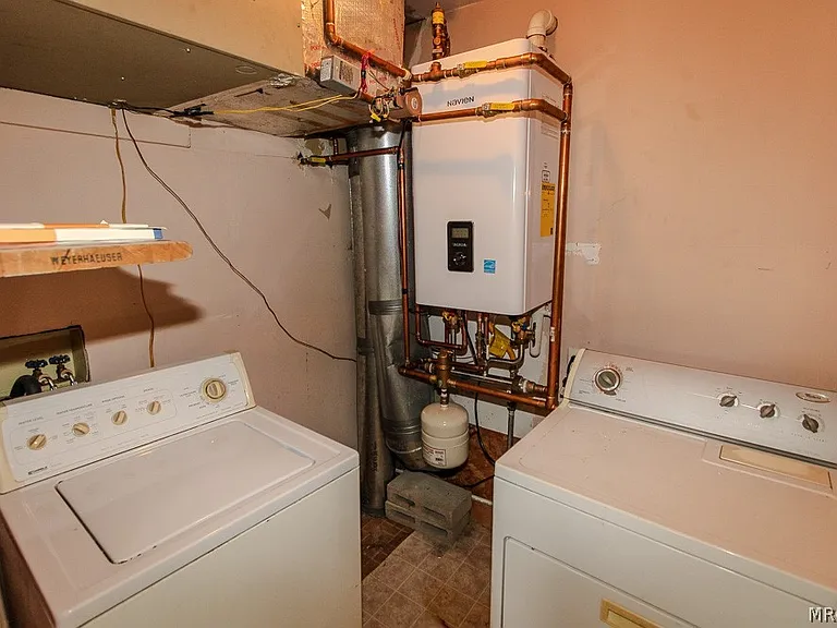 870 Ash Ln — Photo 29