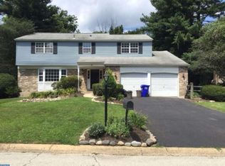 7908 Ronaele Dr, Elkins Park, PA 19027