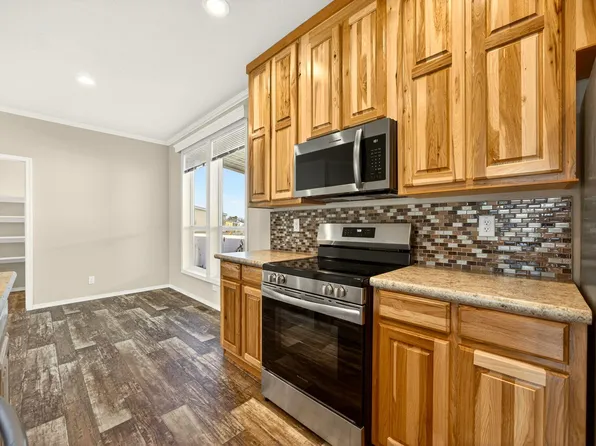 4729 S Pacific Hwy Unit 24, Phoenix, OR 97535