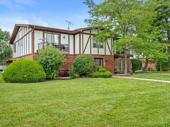 108 Plum Creek Dr #2N, Schererville, IN 46375