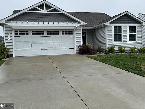 2nd image of 30150 Creekview Cir