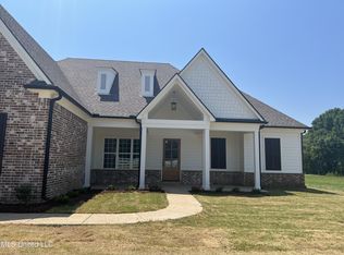 4023 Hillsdale Dr, Olive Branch, MS 38654