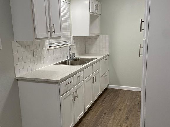 4th image of 6344 Erskine Dr