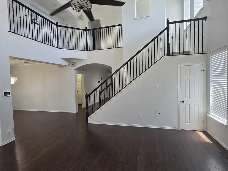 1320 Wheatear Dr — Photo 2