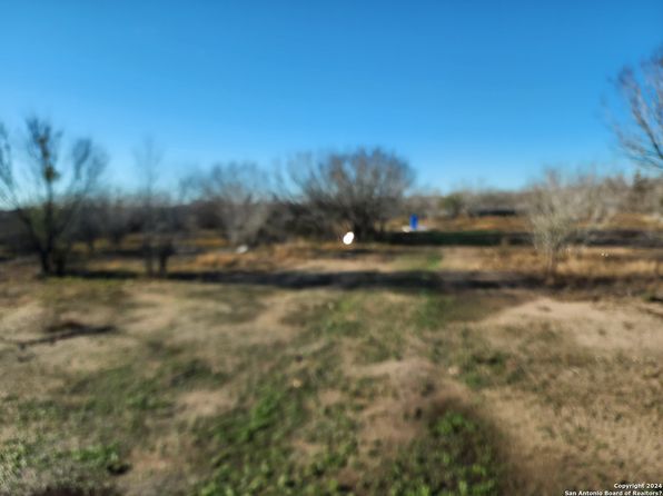 146 Frio Estates, Moore, TX 78057