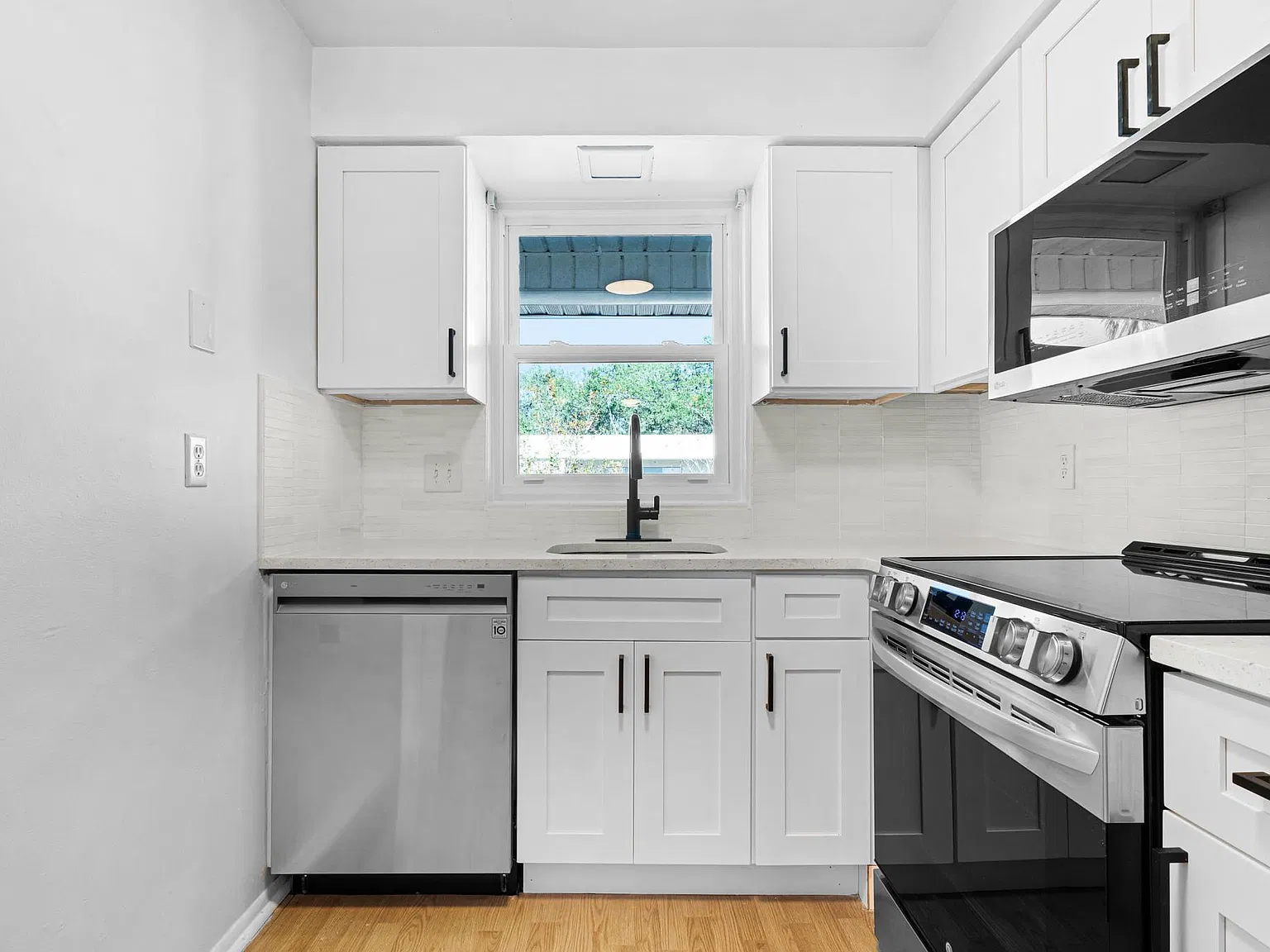 1 bed, 653 sqft, $1,600 — Photo 4