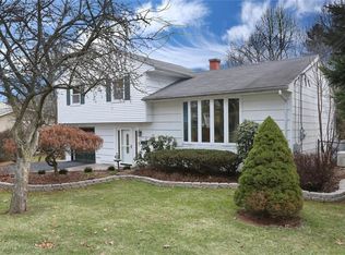 18 Brookside Ave, Airmont, NY 10901