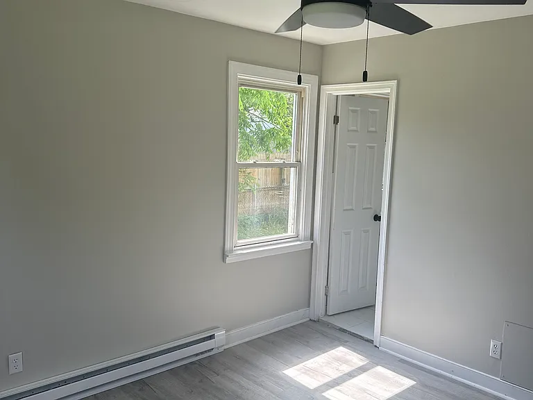 3203 Winchester St — Photo 6