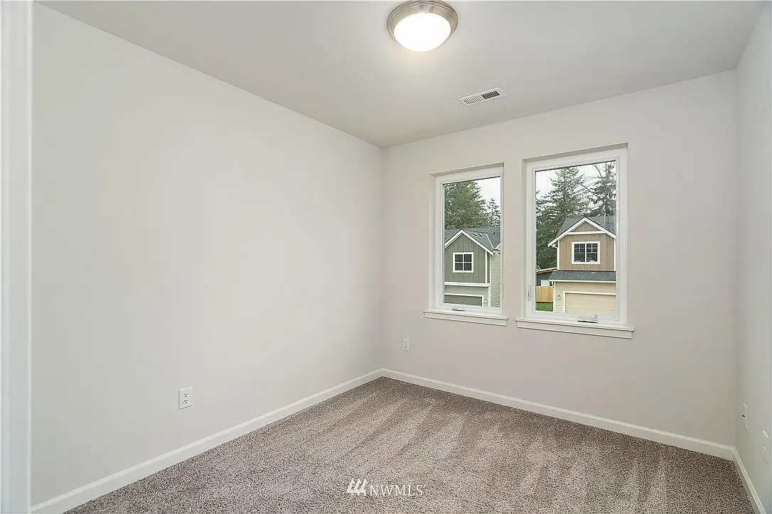 3760 Court Q — Photo 3