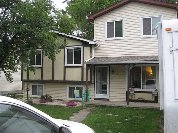 615 S Winding Dr photo 1