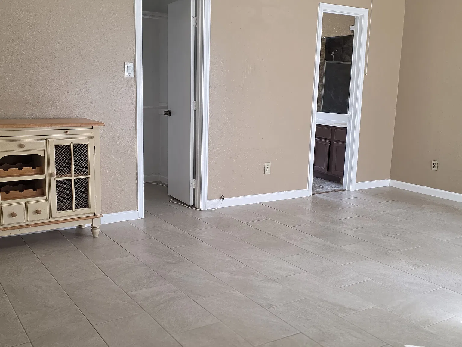 3 bed, 1665 sqft, $2,000 — Photo 2