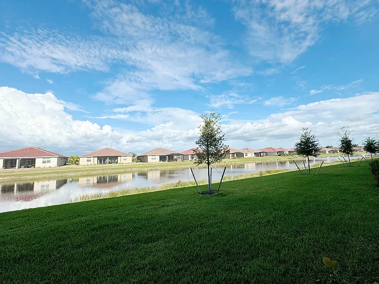 2800 Blossom Way — Photo 24