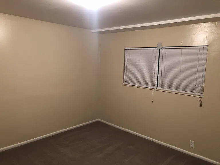 838 S Roberta St #1 — Photo 6