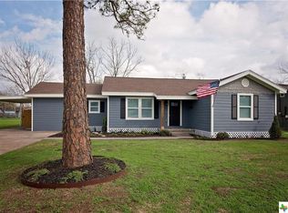 1108 Lawndale Ave, Victoria, TX 77901