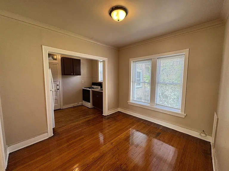 1054 56 S Mason 5934 #44 — Photo 9