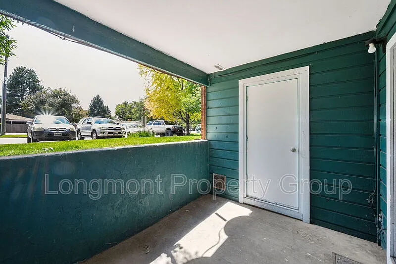 2 bed, 2.0 bath, 1043 sqft, $1,750 — Photo 3