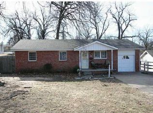 504 E 11th Pl N, Sand Springs, OK 74063