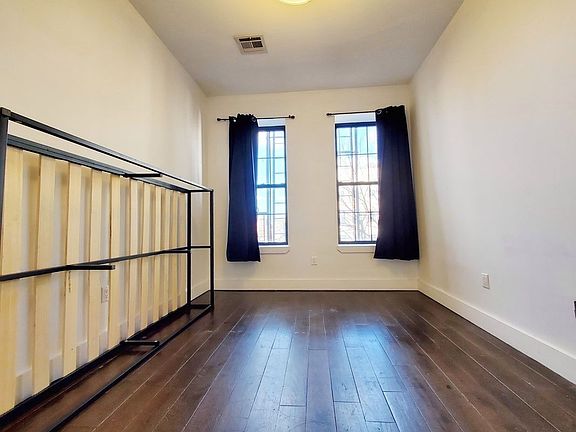 4th image of 771 Saint Johns Pl #2