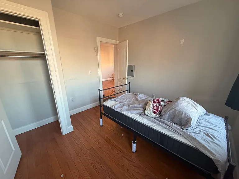 401-05 53rd St #22B — Photo 6