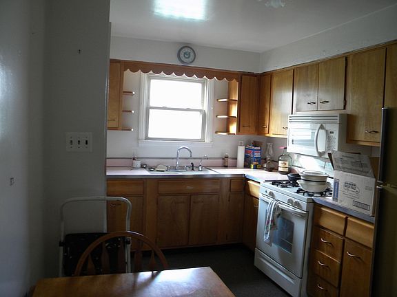 4th image of 3612 Matilda St