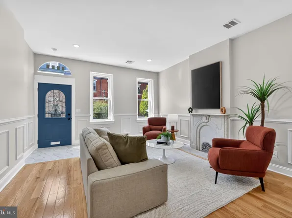 2303 Saint Albans St, Philadelphia, PA 19146
