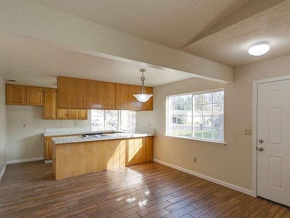 3rd image of 8520 Sun Florin Dr