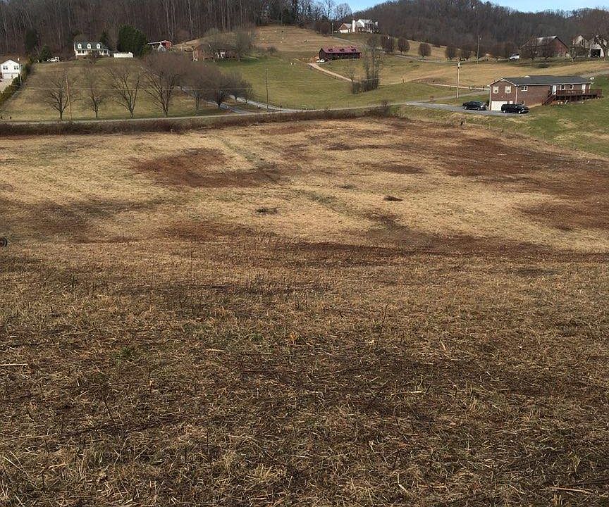 2nd image of 345 Tipton Ln