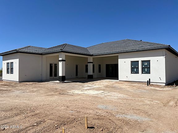 4th image of 8427 N 192ND Avenue