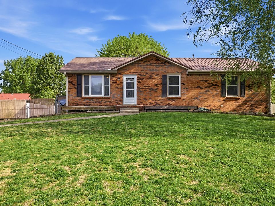 1st image of 335 Cunningham Ln