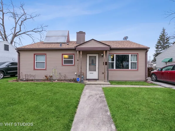 2412 Crescent Dr, Hazel Crest, IL 60429