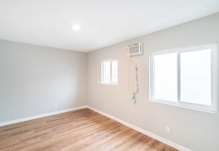4517 Prospect Ave #6 — Photo 5