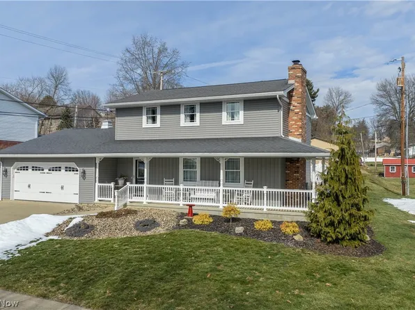 223 Watson Cir NE, New Philadelphia, OH 44663