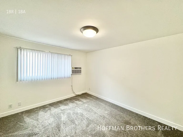 5415 Newcastle Ave — Photo 18