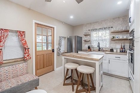 2nd image of 4726 Monterey Dr #1