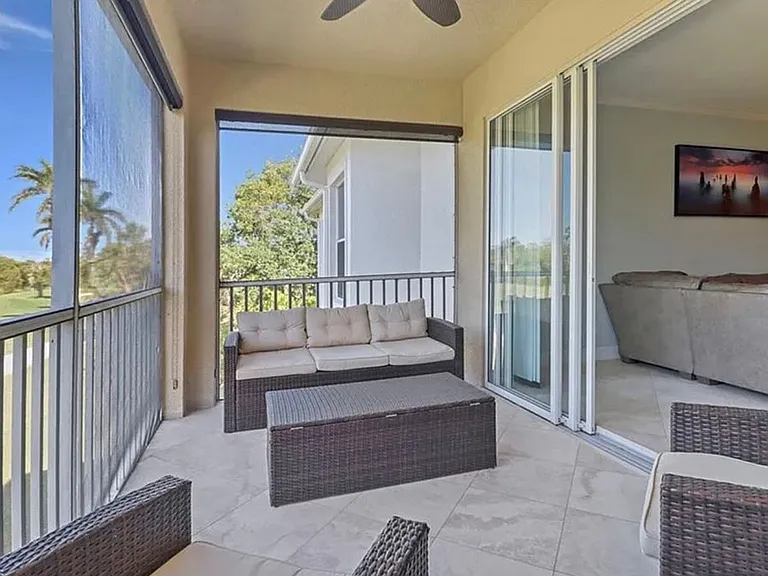 4650 Yacht Harbor Dr #125 — Photo 11
