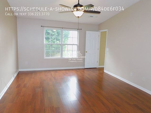 3rd image of 4 Blackhaw Ct