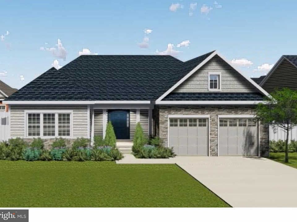 2nd image of 13 Thornwood Dr