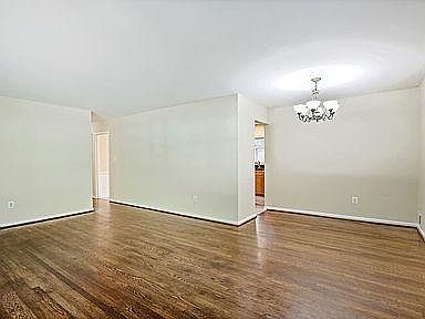2nd image of 612 Yeonas Dr SW