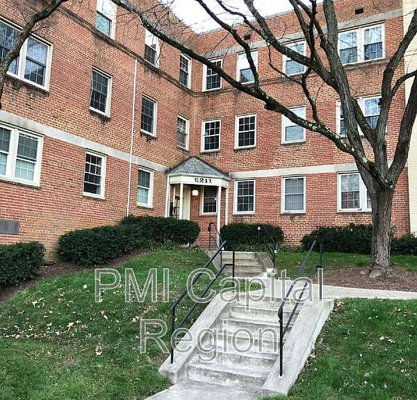 2211 Washington Ave #203 — Photo 1