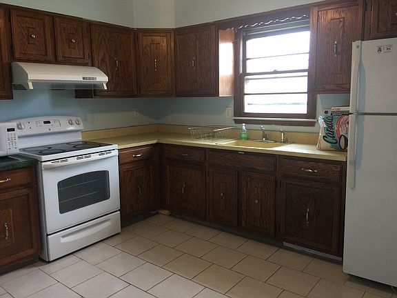 4th image of 192 Belgrove Dr