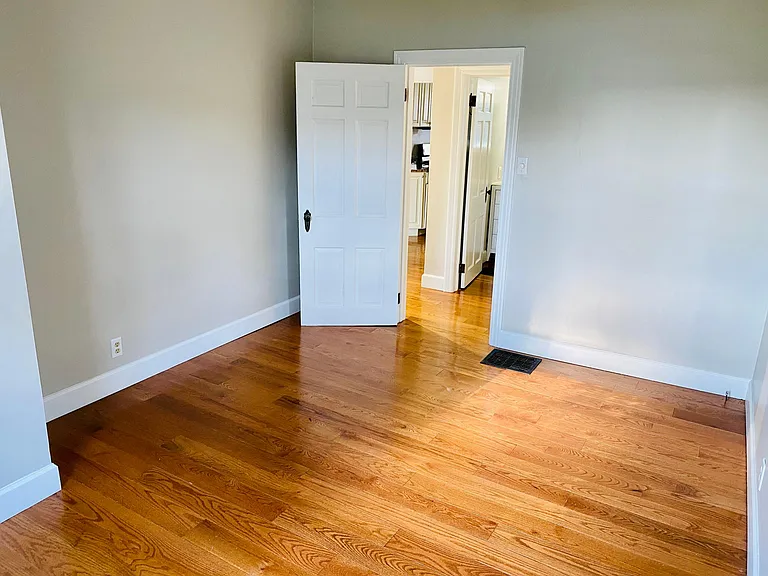 798 Evening St — Photo 10