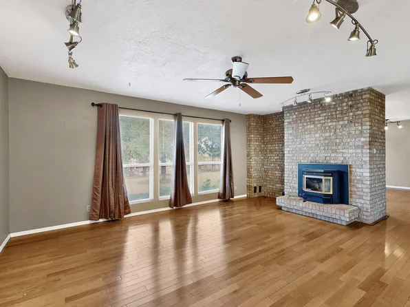 209 Goodman Ave, Belen, NM 87002