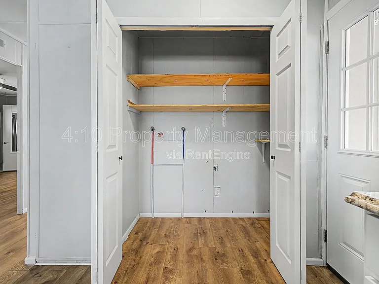 462 S 80th Pl — Photo 25