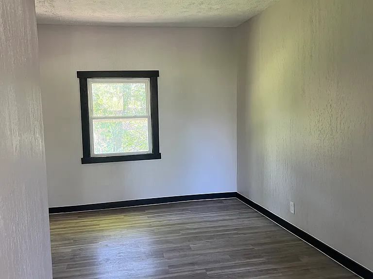 14765 Wemple Rd — Photo 8
