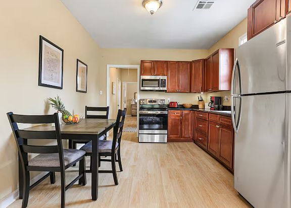5th image of 2688 Jonquil St