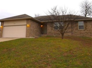 3826 W Greenway Dr, Springfield, MO 65807