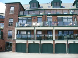 60 Merrimac St UNIT 906, Amesbury, MA 01913