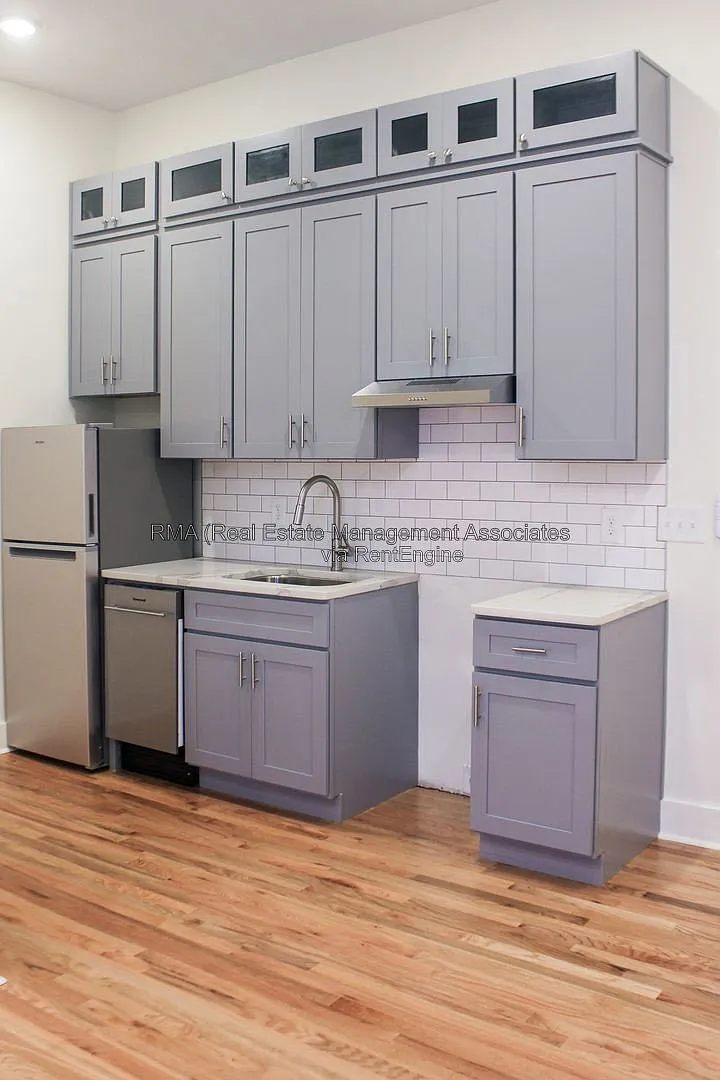 1 bed, 1.0 bath, 419 sqft, $1,200 — Photo 3