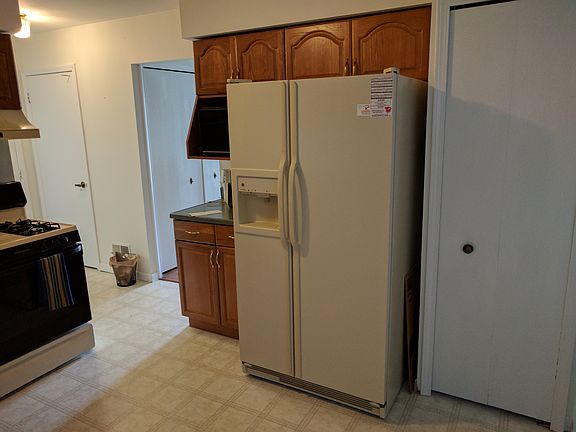 4th image of 2371 Berwick Dr