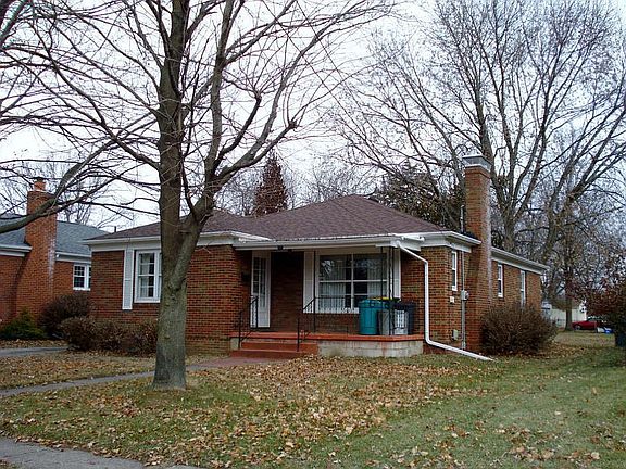 4th image of 887 Brown Ave